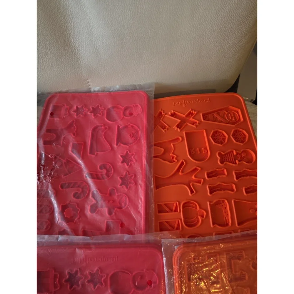NWT Pampered Chef Silicone Cookie Molds and Pretzel Mat